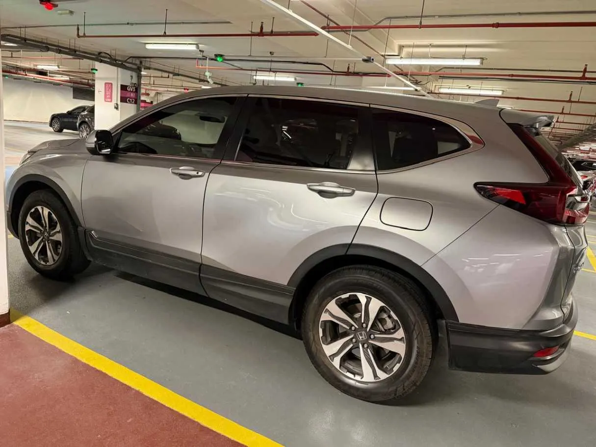Car image 7