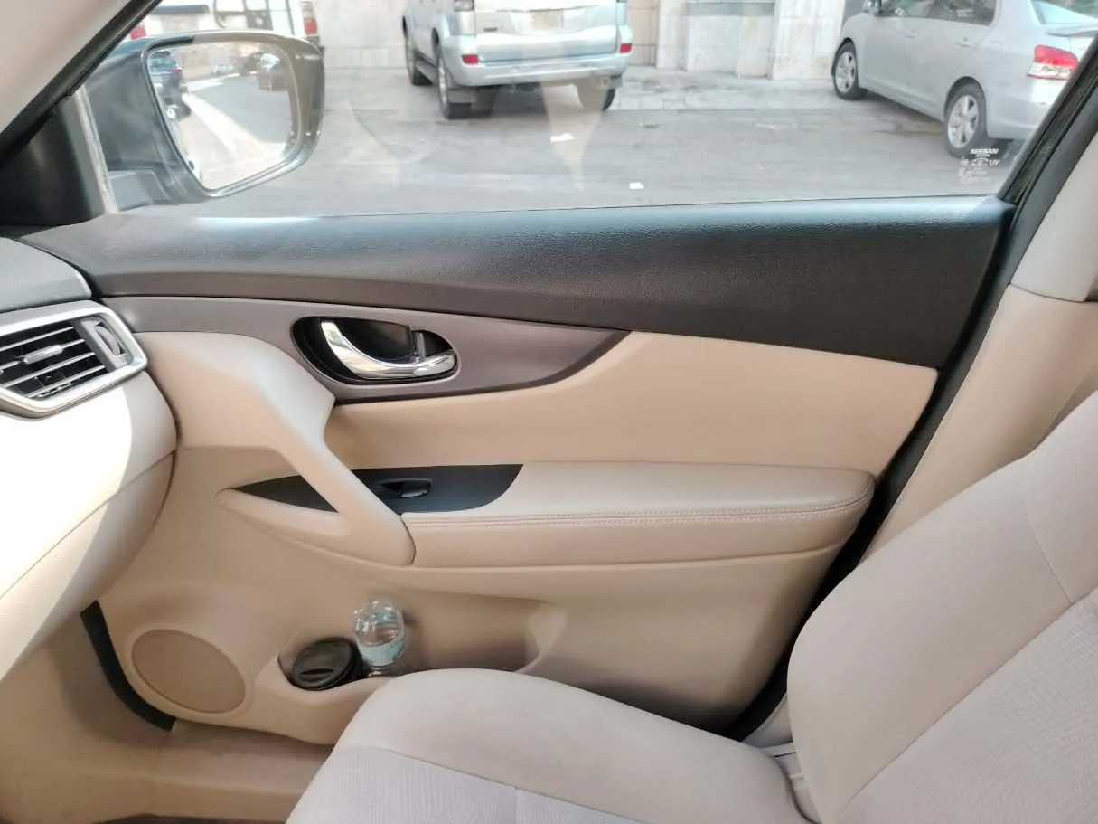 Car image 38