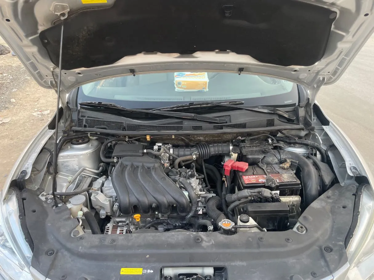 Car image 25