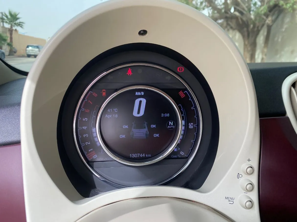 Car image 16