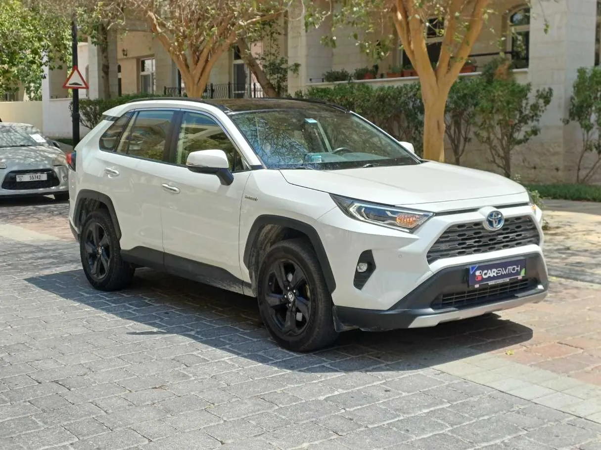 Car image 3