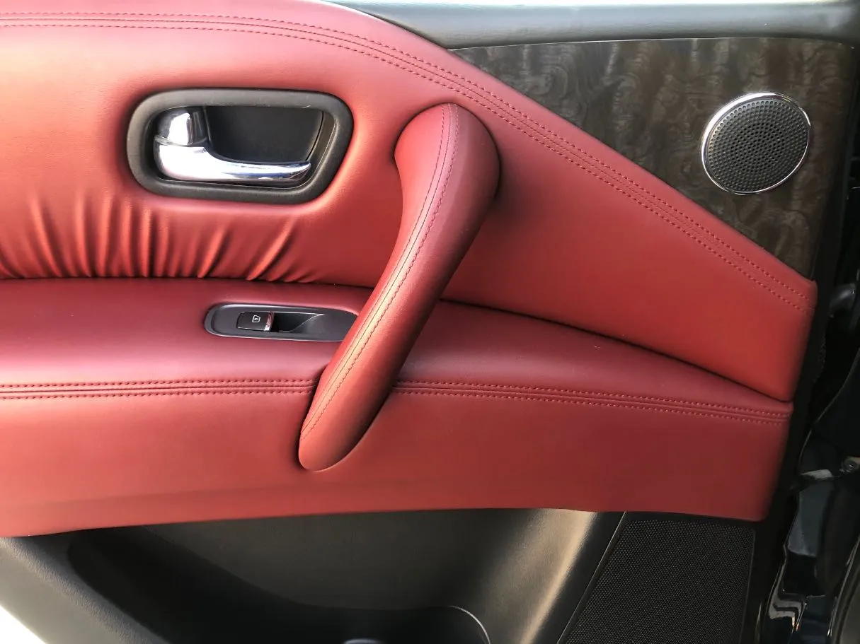 Car image 23