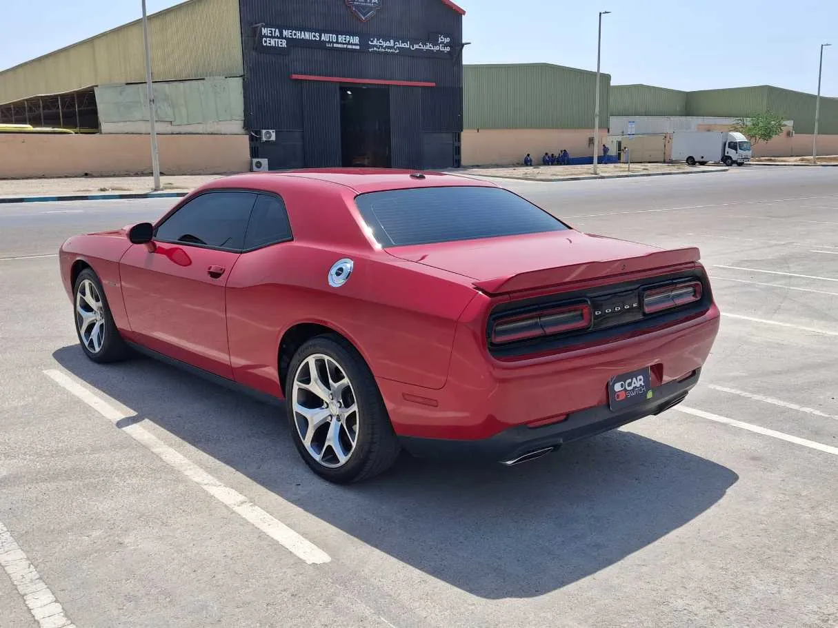 Car image 5