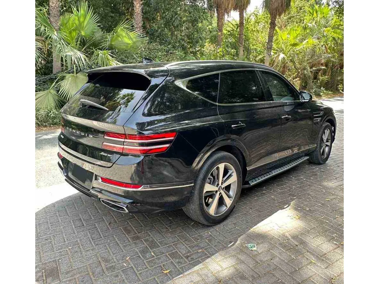 Car image 6