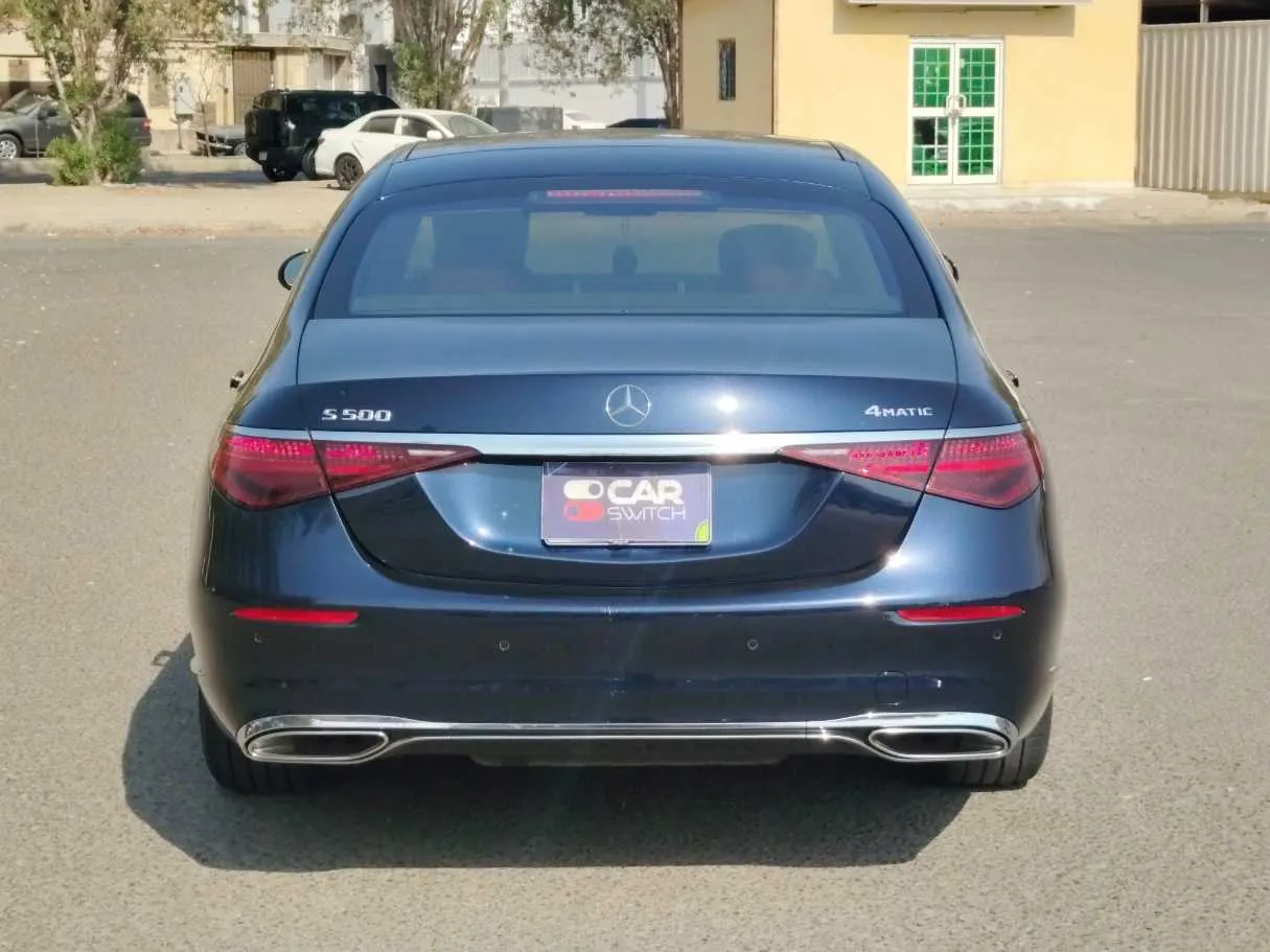 Car image 6