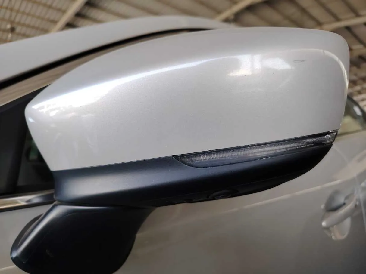 Car image 31