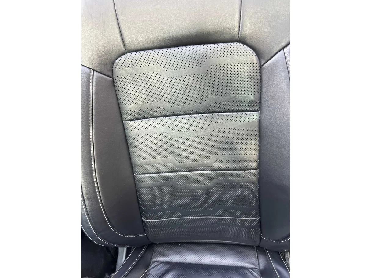 Car image 31