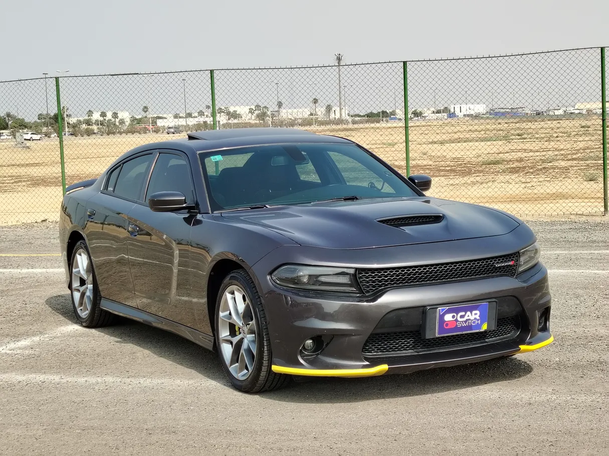 Car image 3