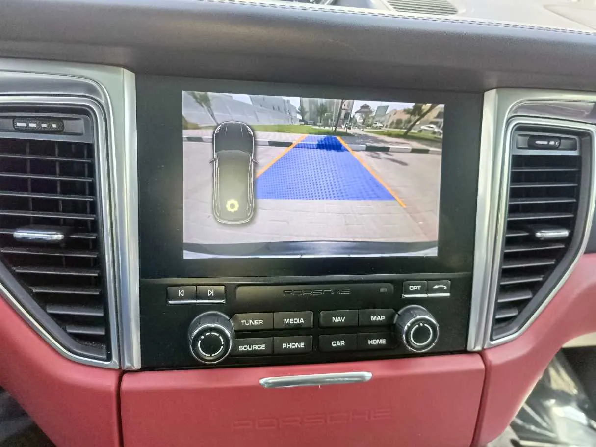 Car image 24