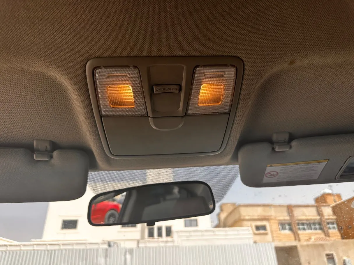 Car image 22