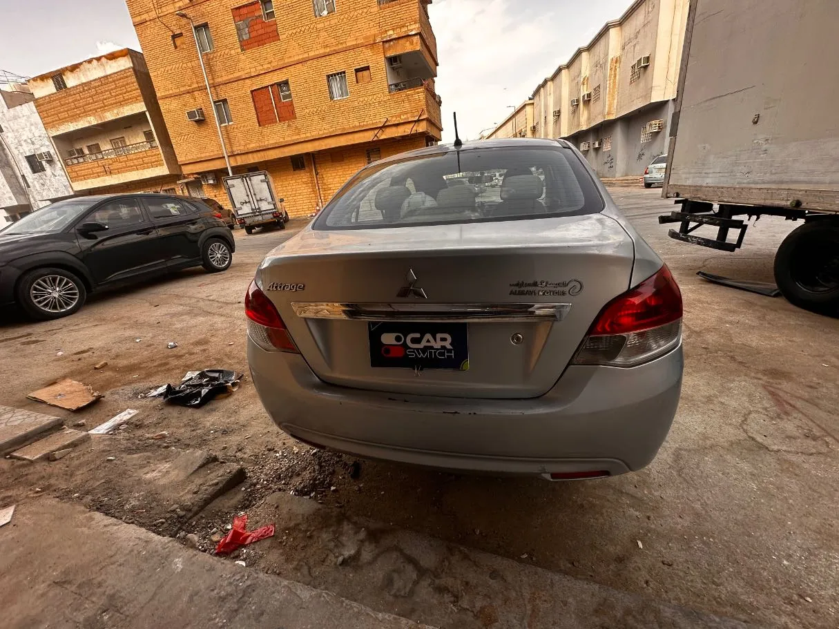 Car image 6
