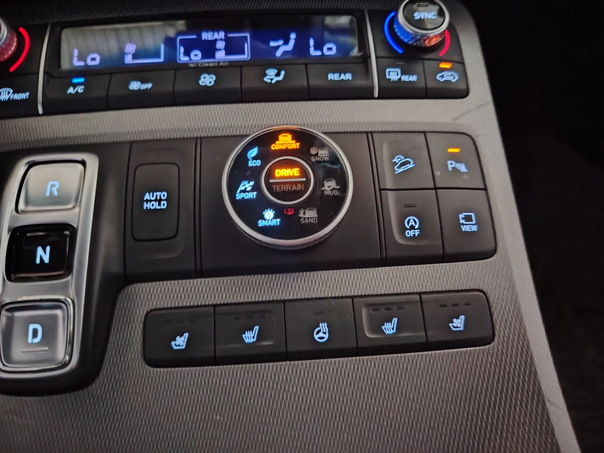 Car image 20