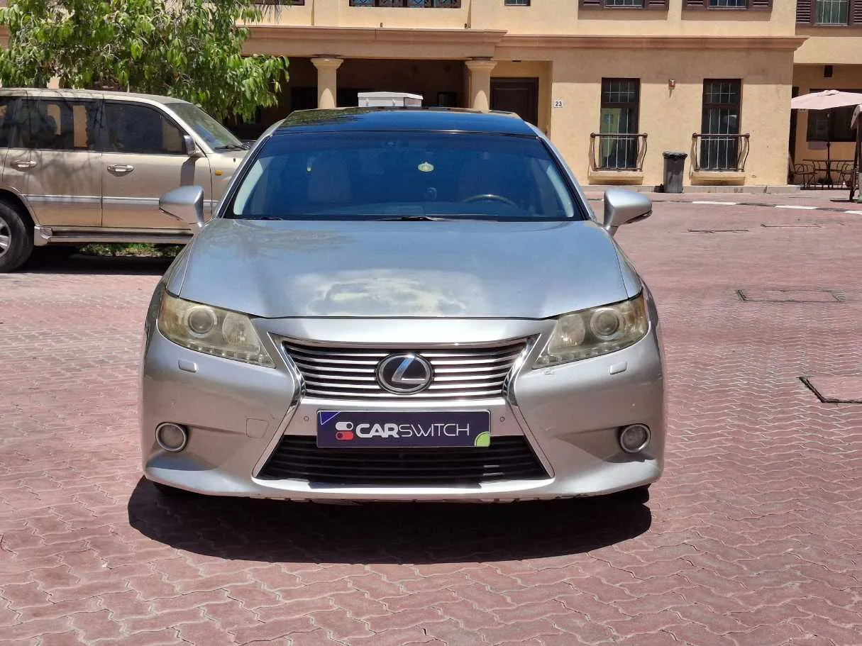 Car image 2