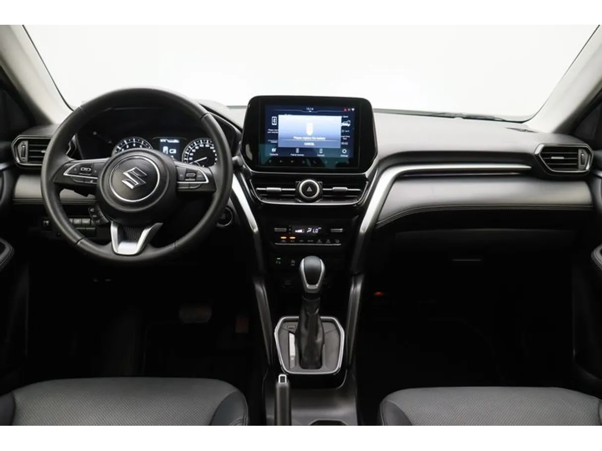 Car image 14