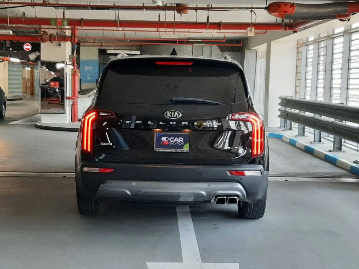 Car image 6