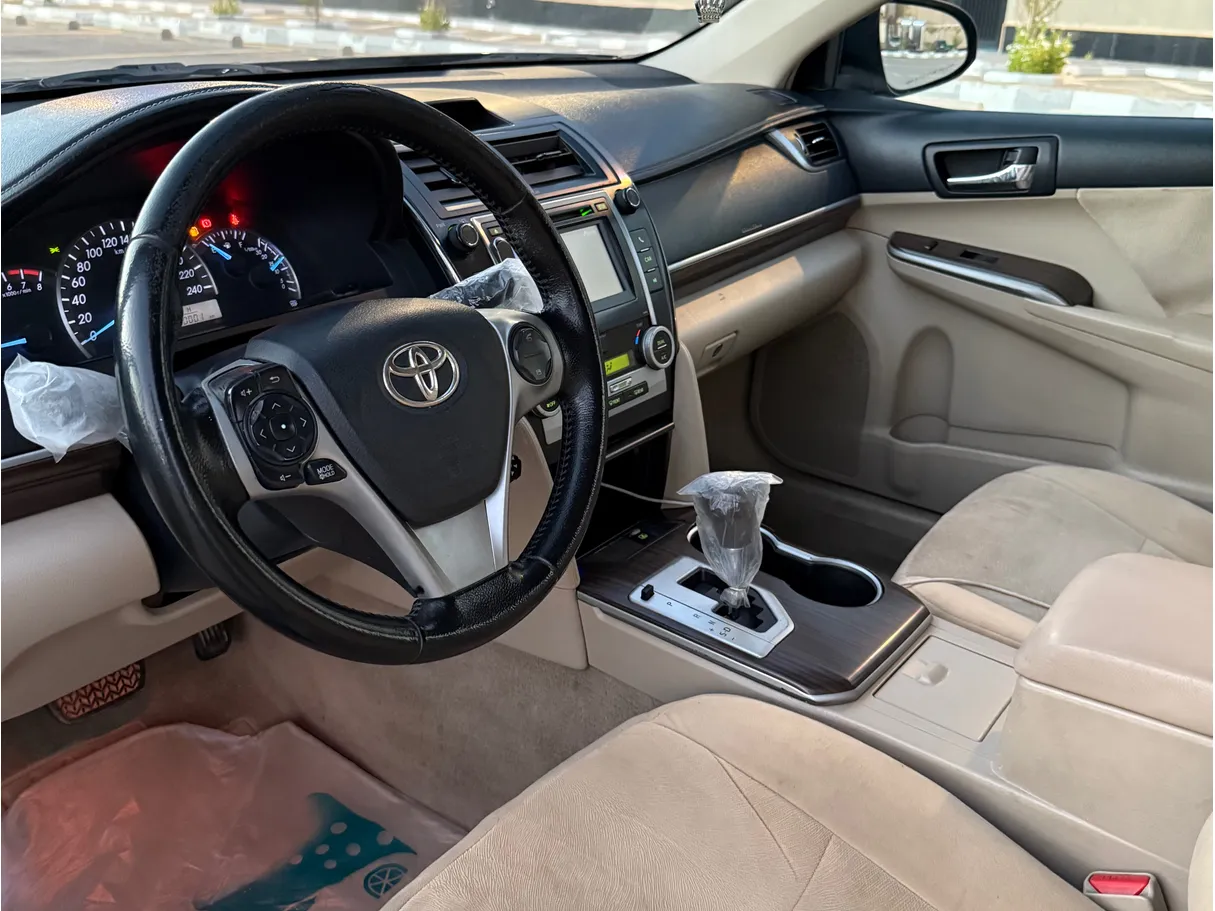 Car image 5