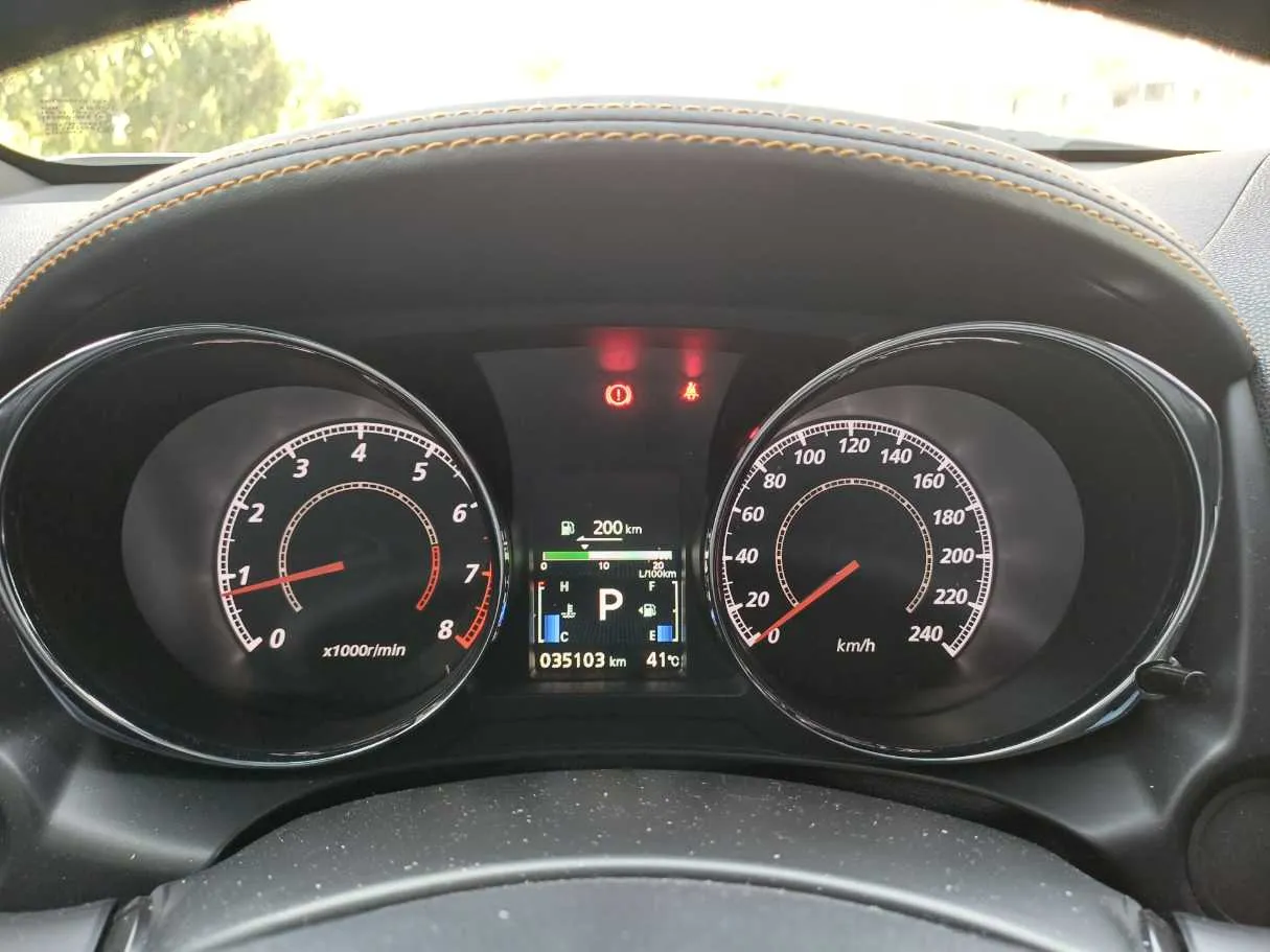 Car image 18