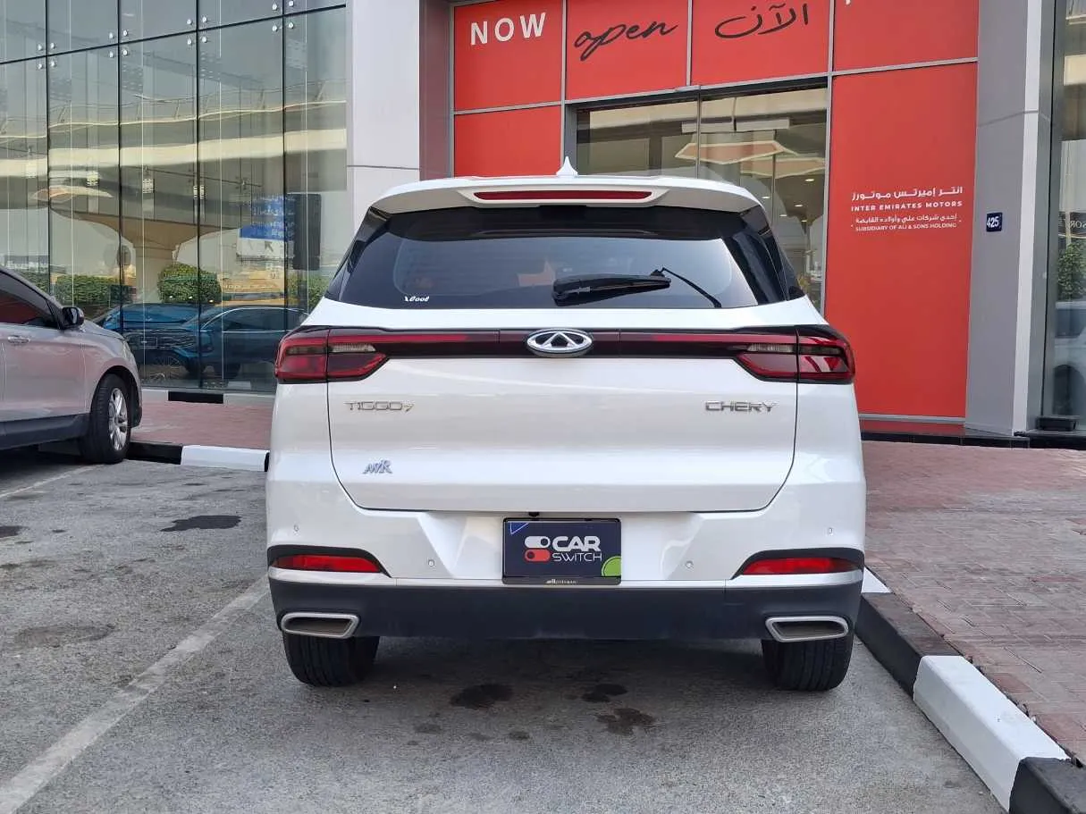 Car image 6