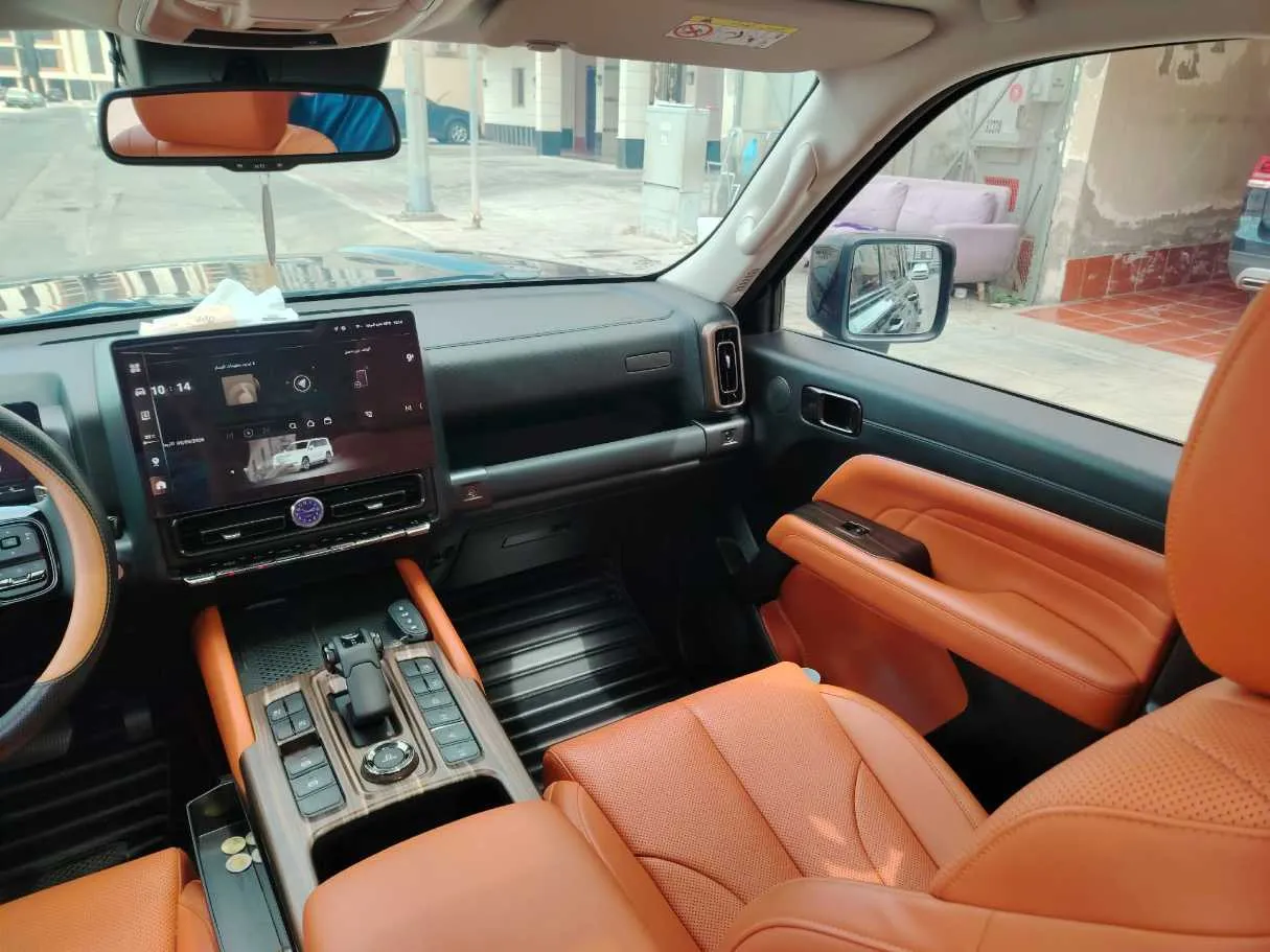 Car image 20