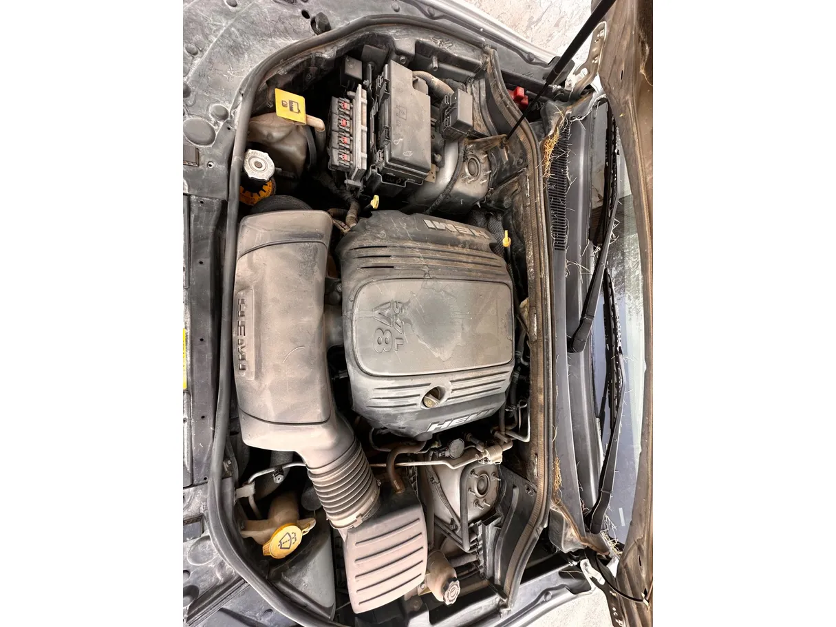 Car image 29