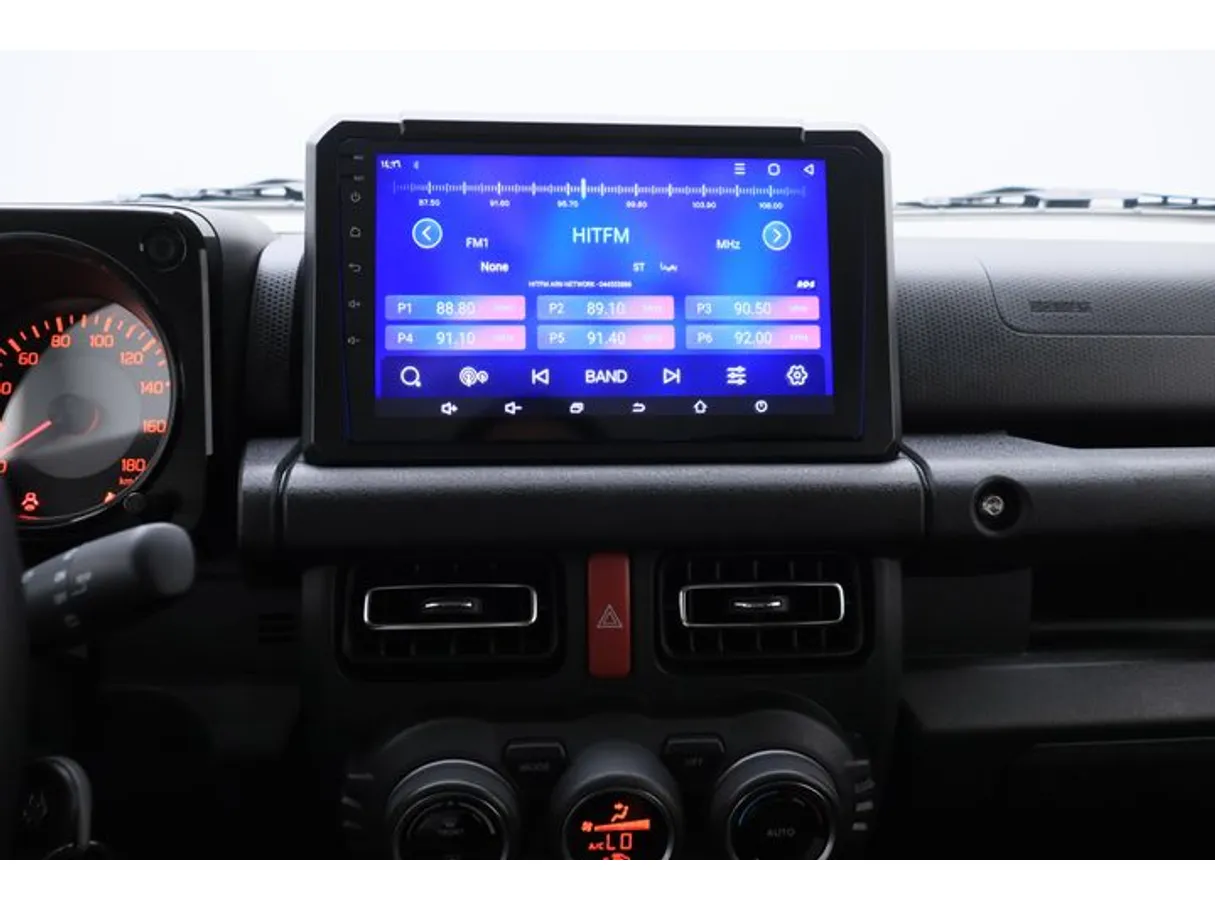 Car image 5