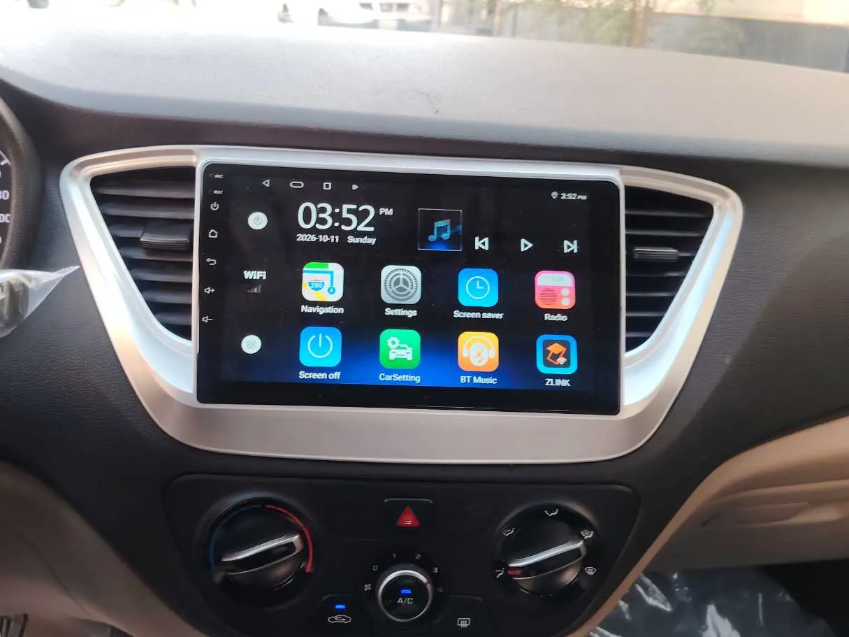 Car image 17