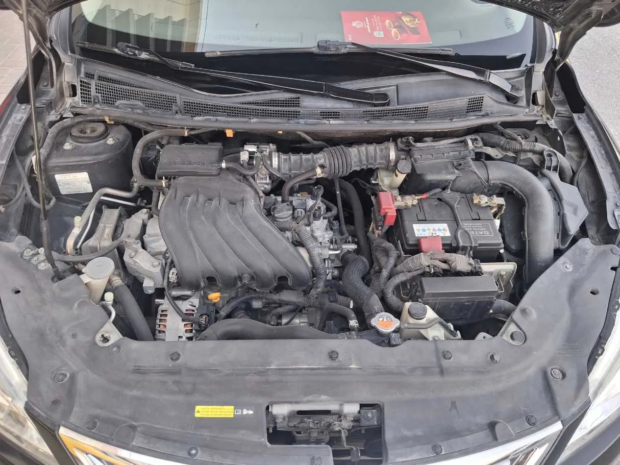 Car image 19
