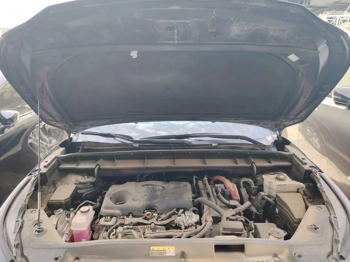 Car image 40