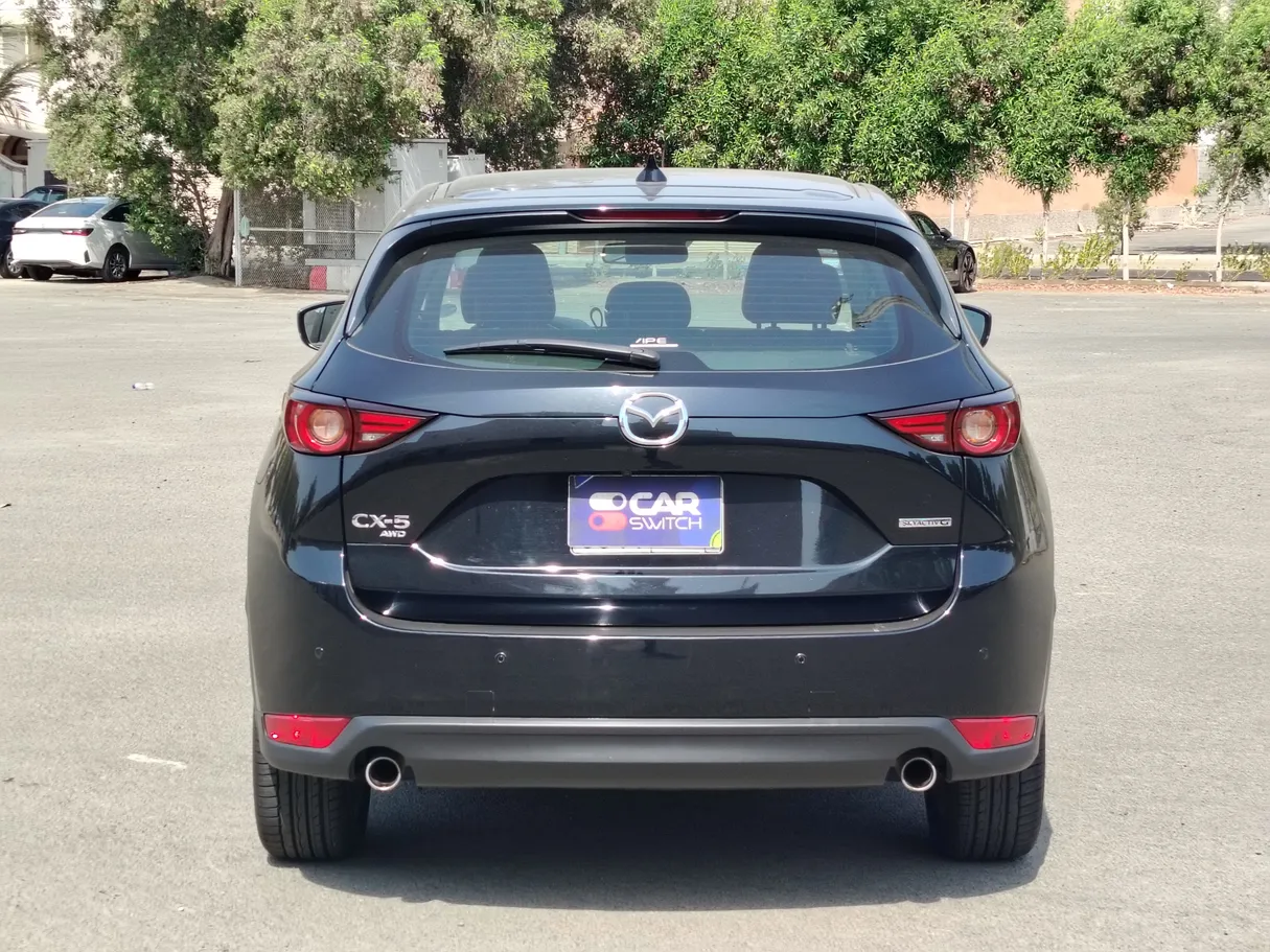 Car image 6