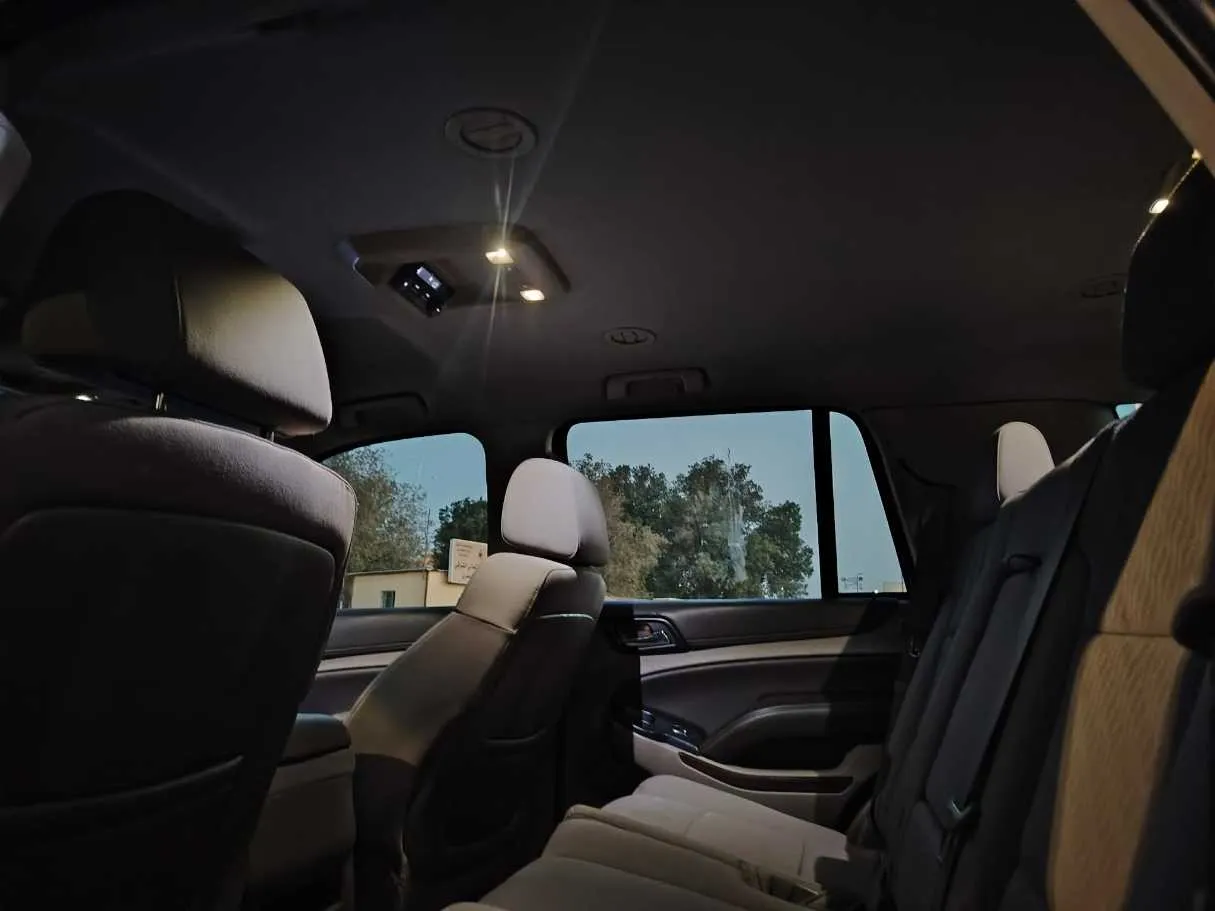 Car image 20