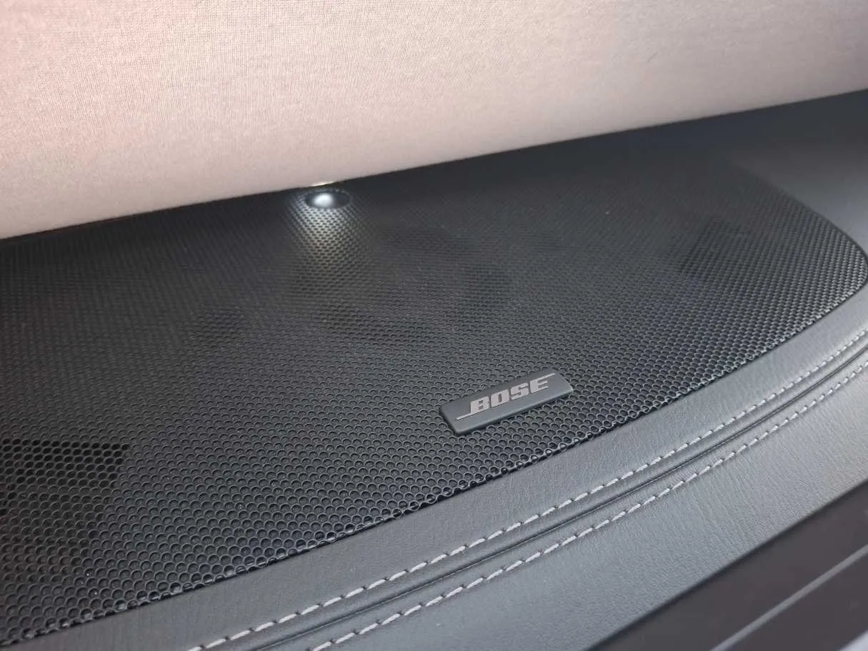Car image 23