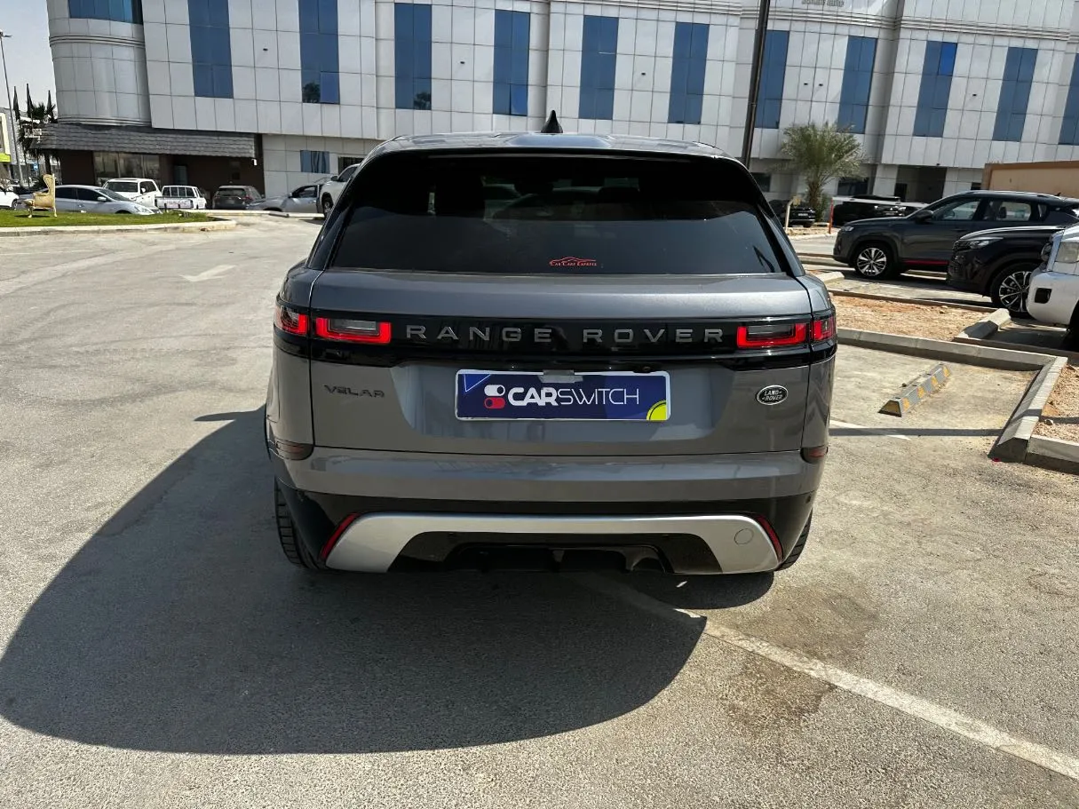 Car image 6