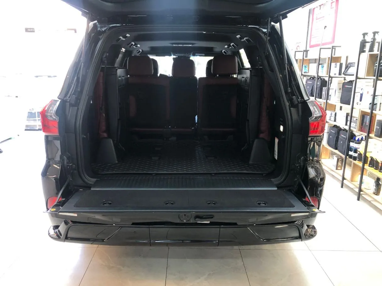 Car image 22