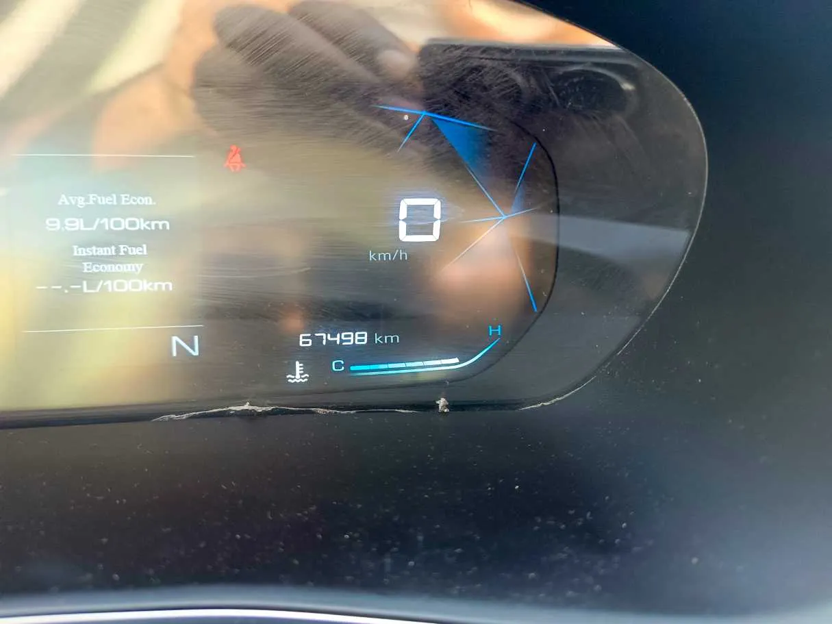 Car image 21