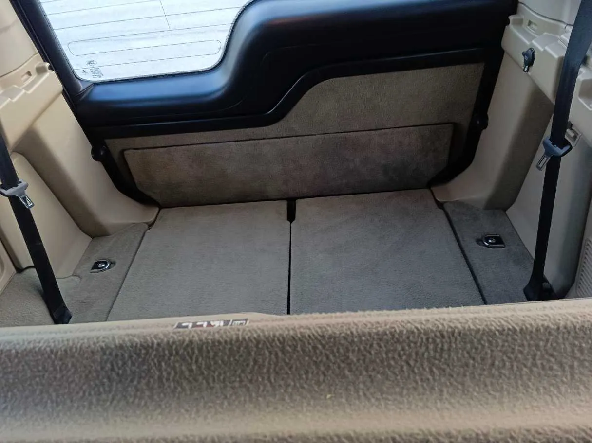Car image 35