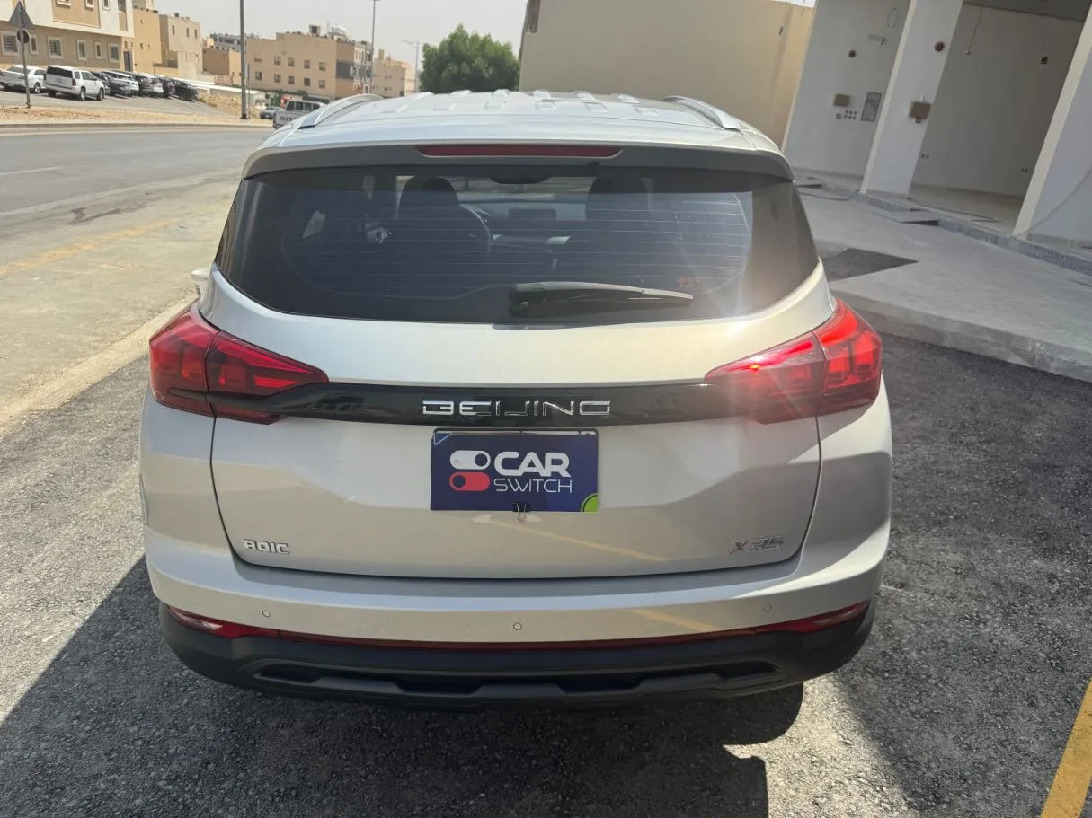 Car image 6
