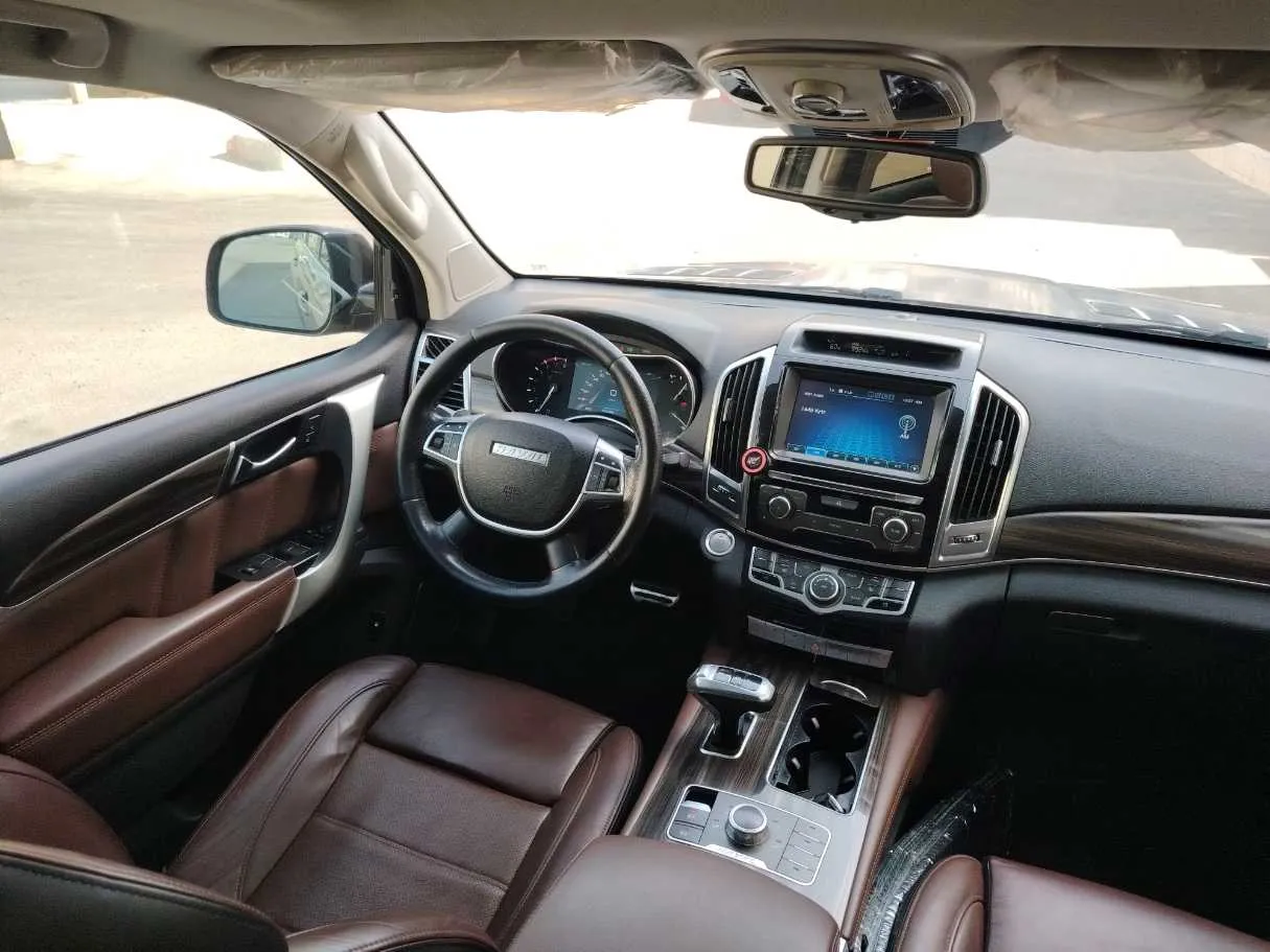Car image 27