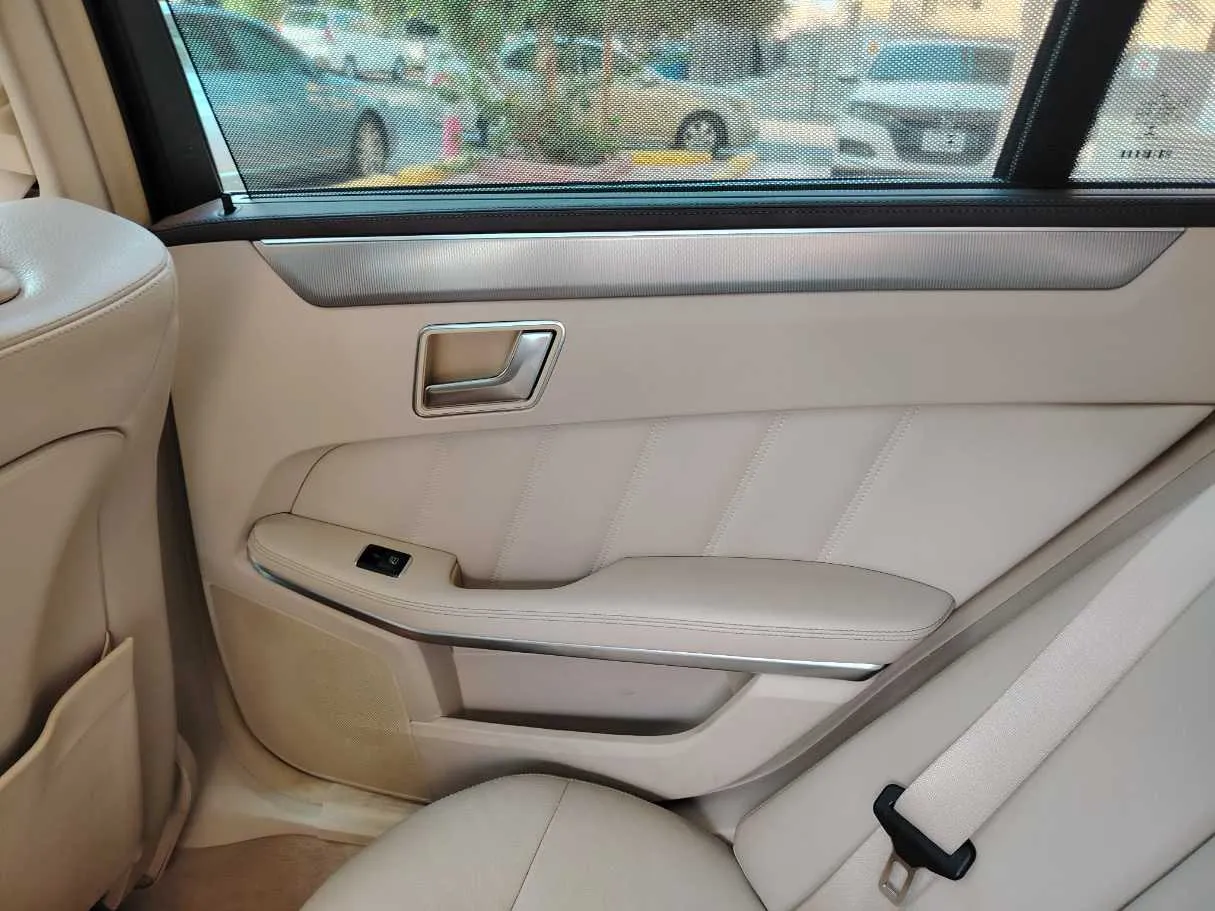Car image 39