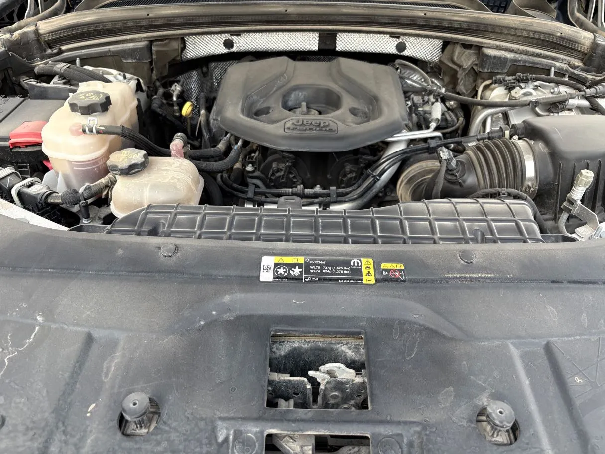 Car image 29