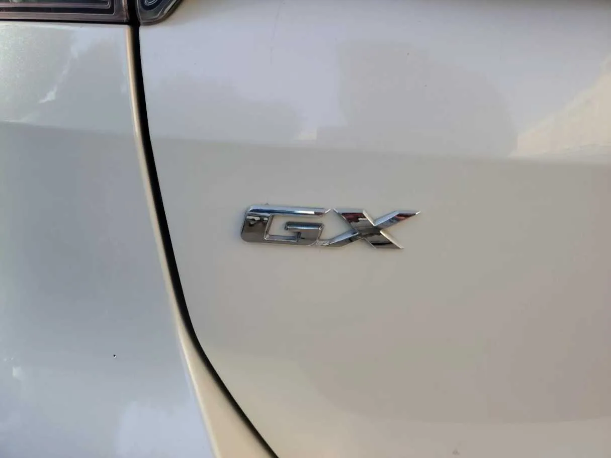 Car image 43