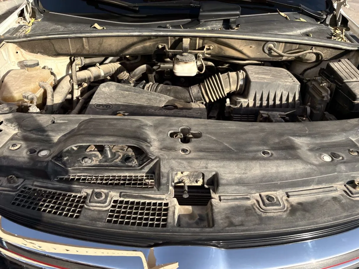 Car image 30
