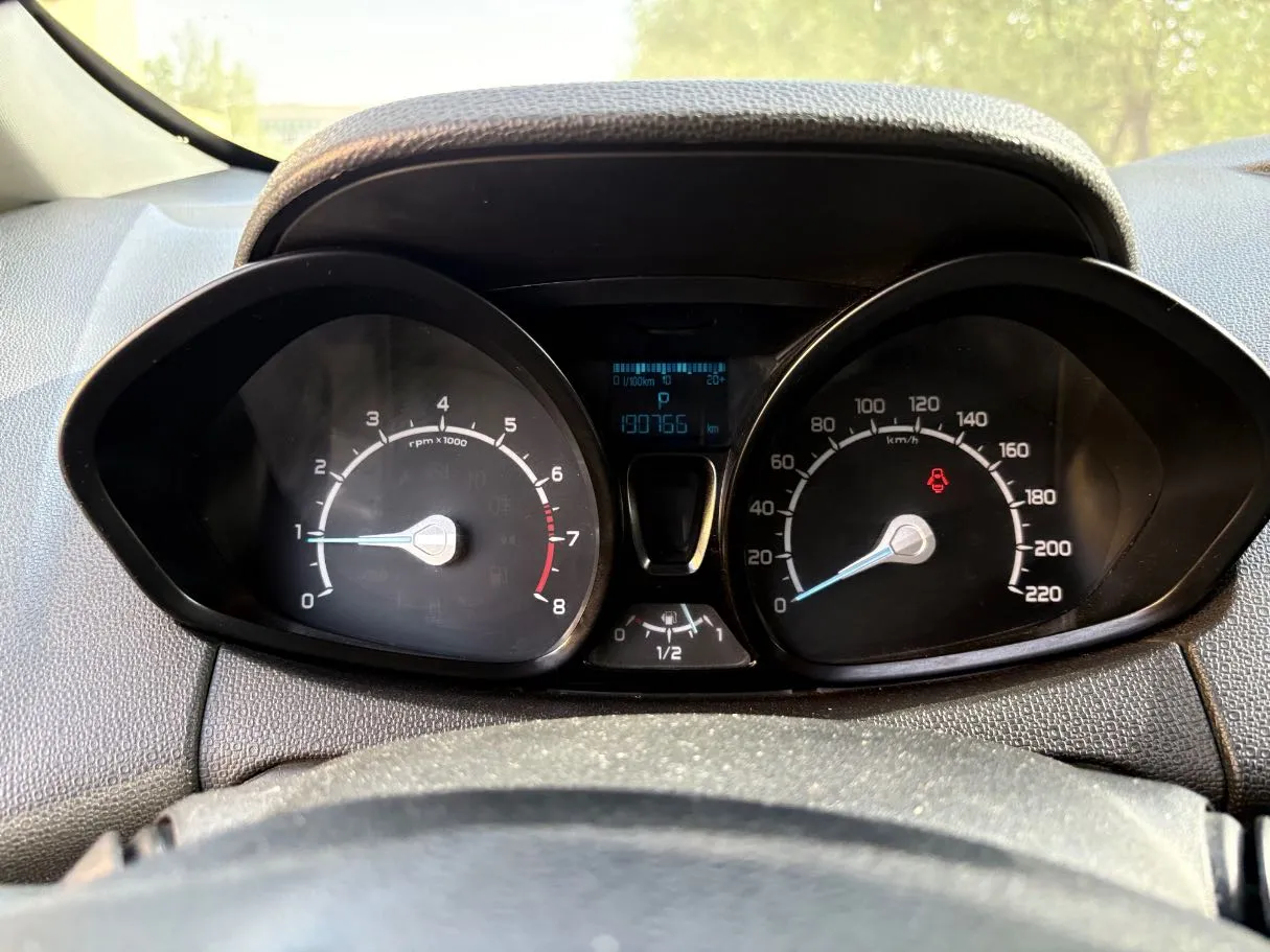 Car image 23