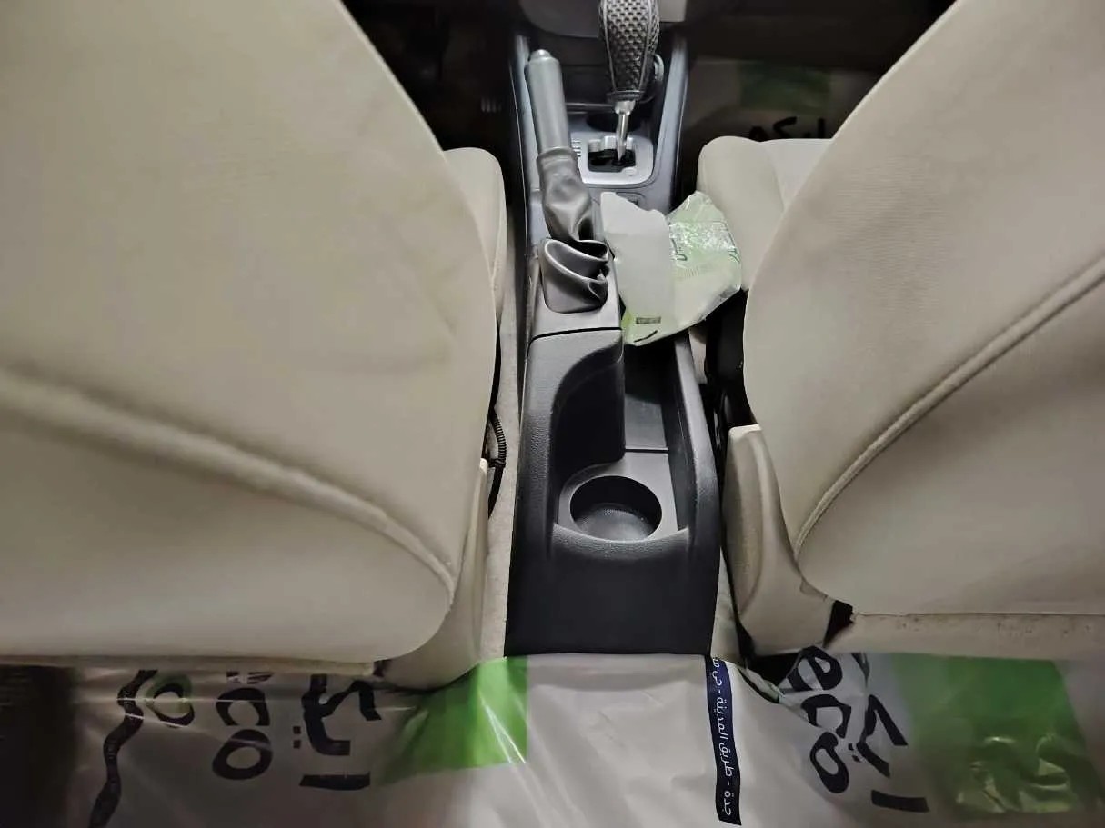 Car image 34