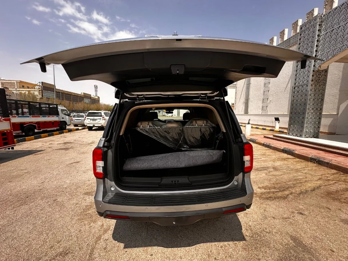 Car image 22