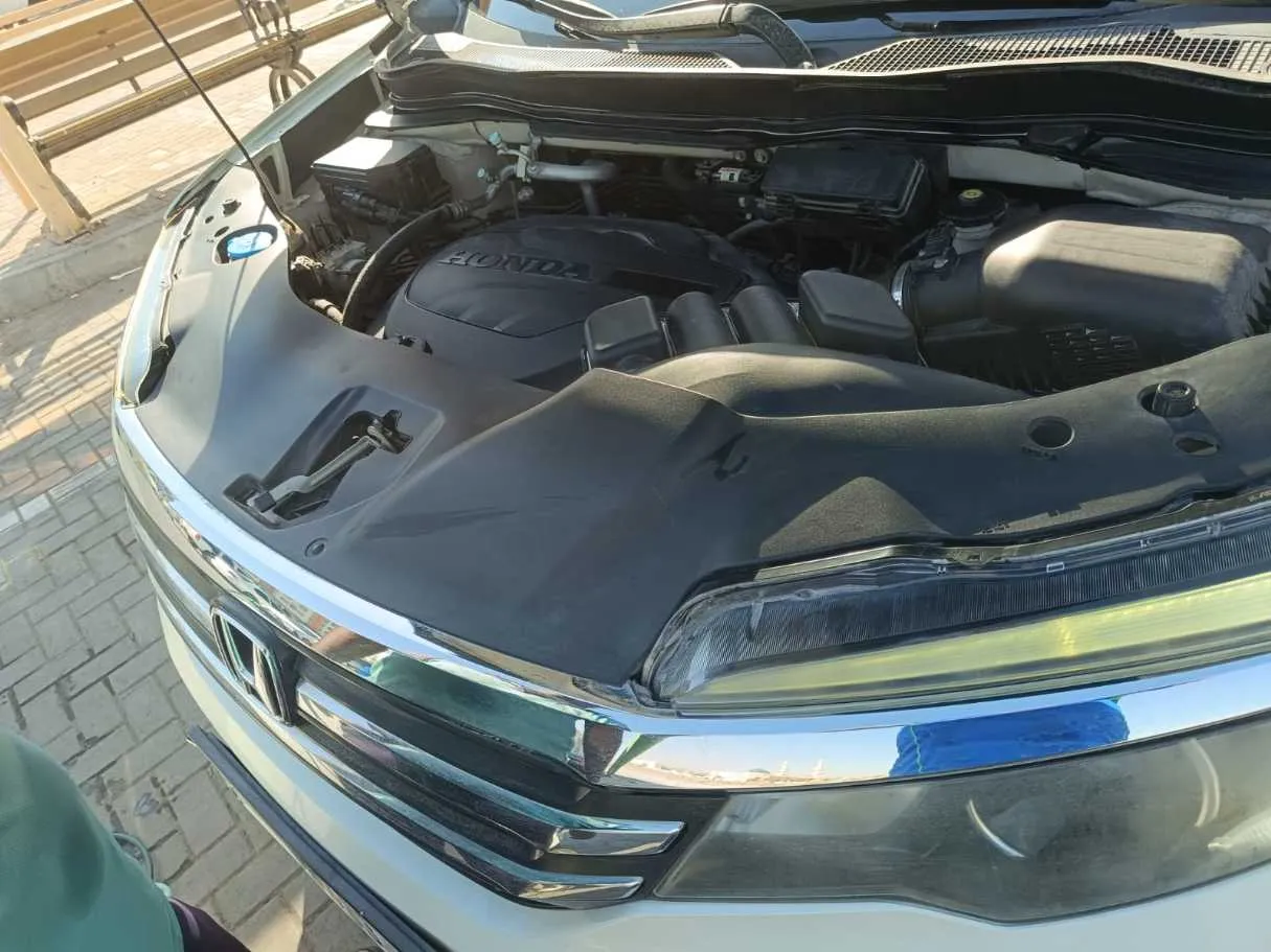 Car image 20