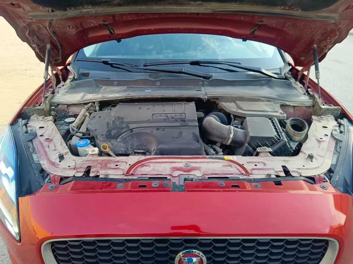Car image 38