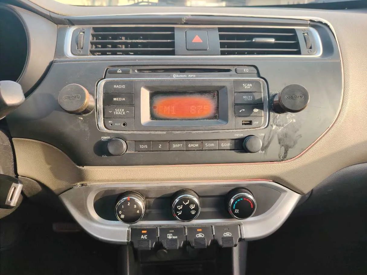 Car image 20