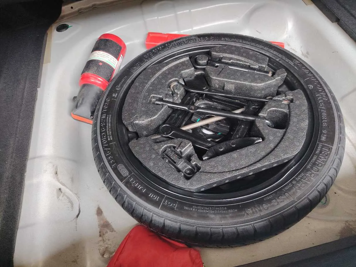 Car image 33