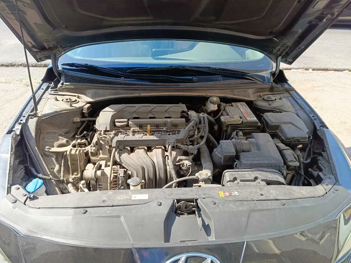 Car image 33