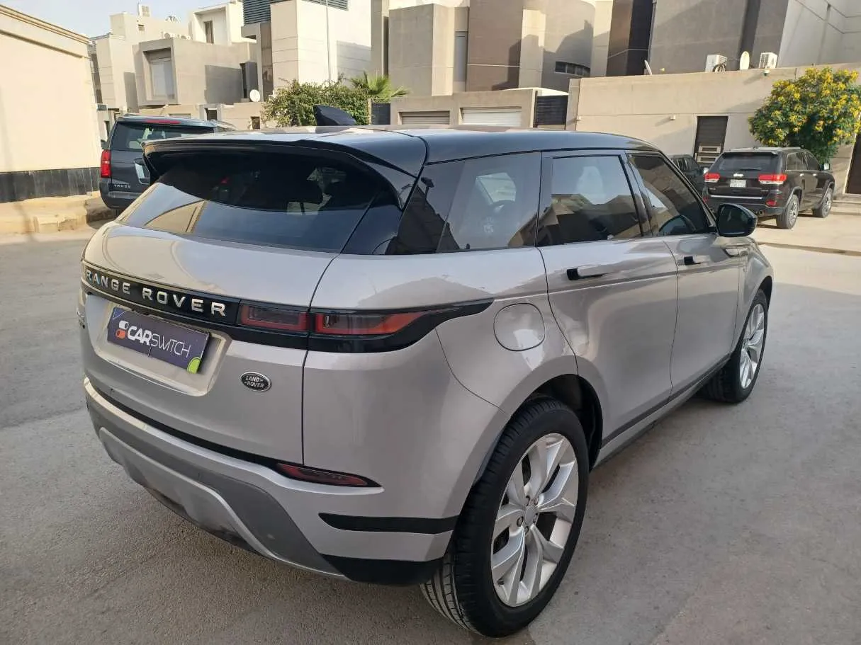 Car image 5